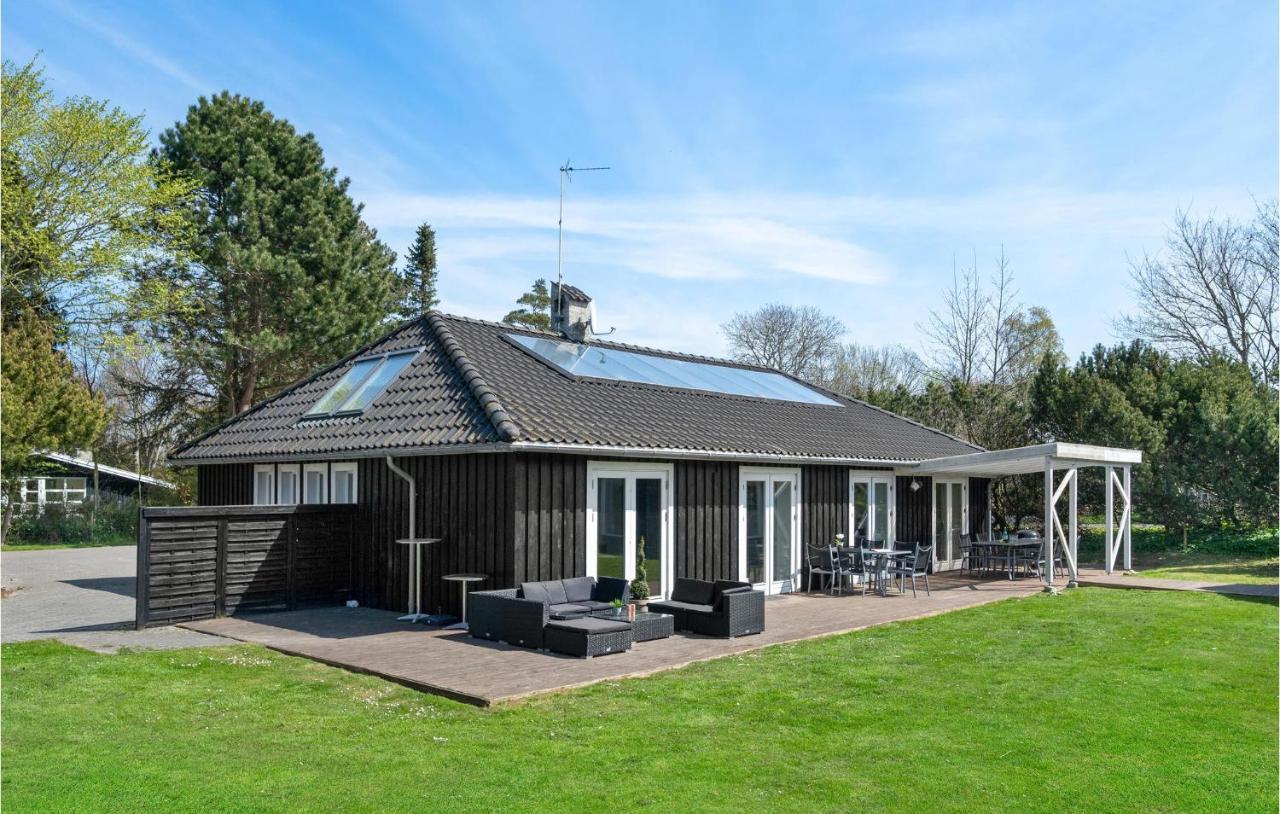 Beautiful Home In Gilleleje With Indoor Swimming Pool Kültér fotó